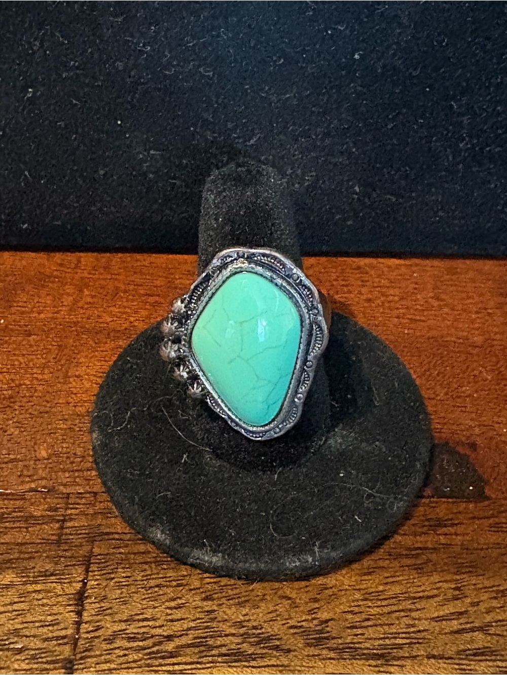 Turquoise faux Ring with Silver Tone Setting - Women Jewelry Elastic Ajust